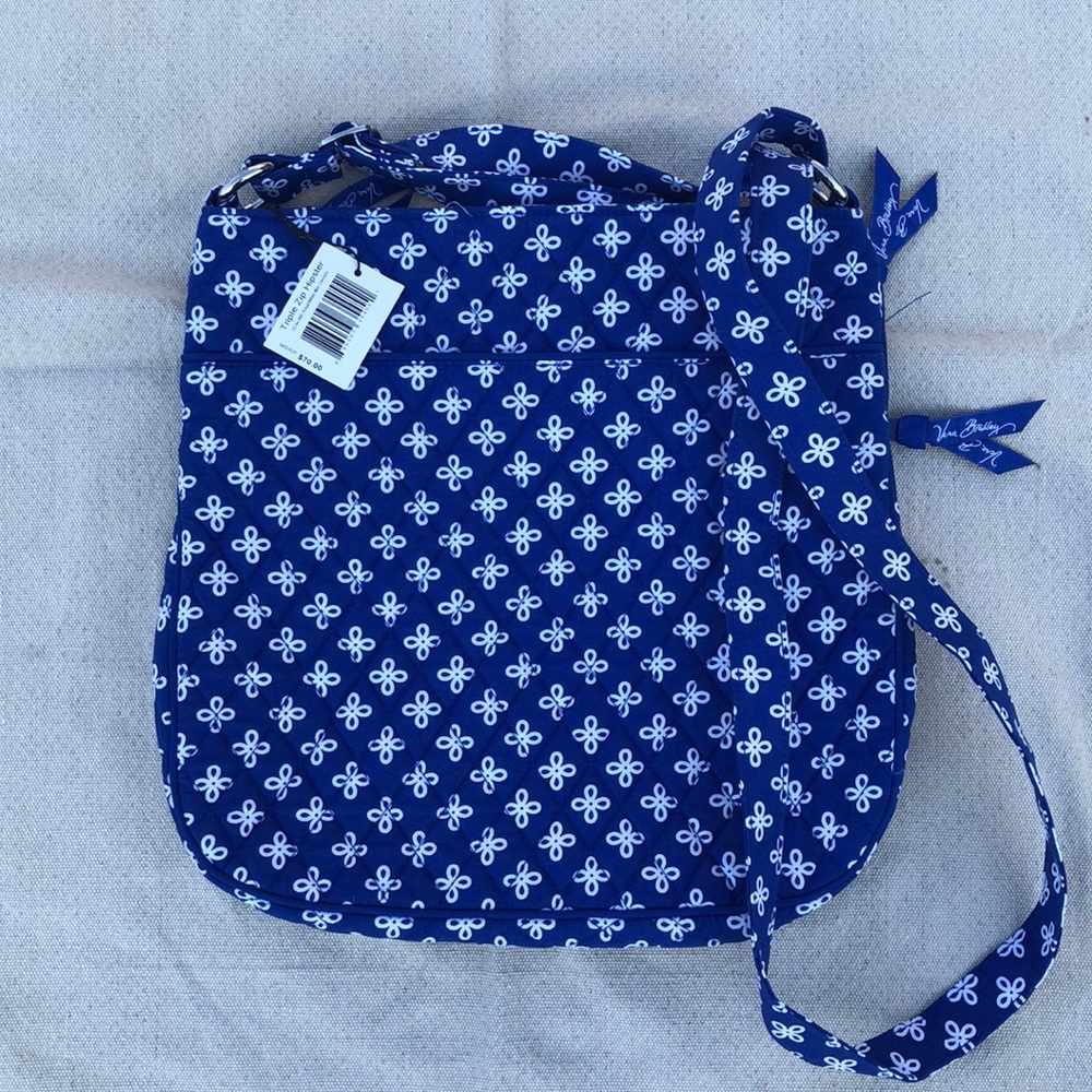 NWT: Vera Bradley Triple Zip Hipster